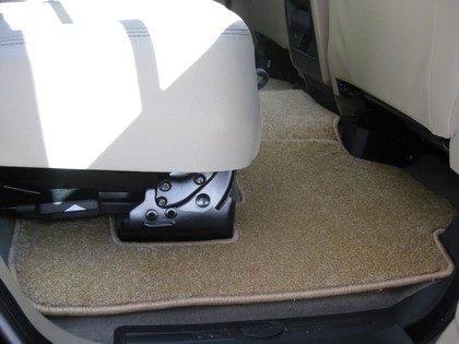 Коврики на Land Rover Discovery III 2004 - 2009 в Смоленске