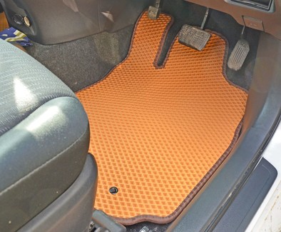 Коврики на Toyota Wish II 2009 - 2017 в Смоленске